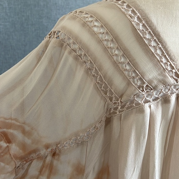 FREE PEOPLE - NEW WITH TAGS - Sheer Boho Blouse Medium - Picture 3 of 8